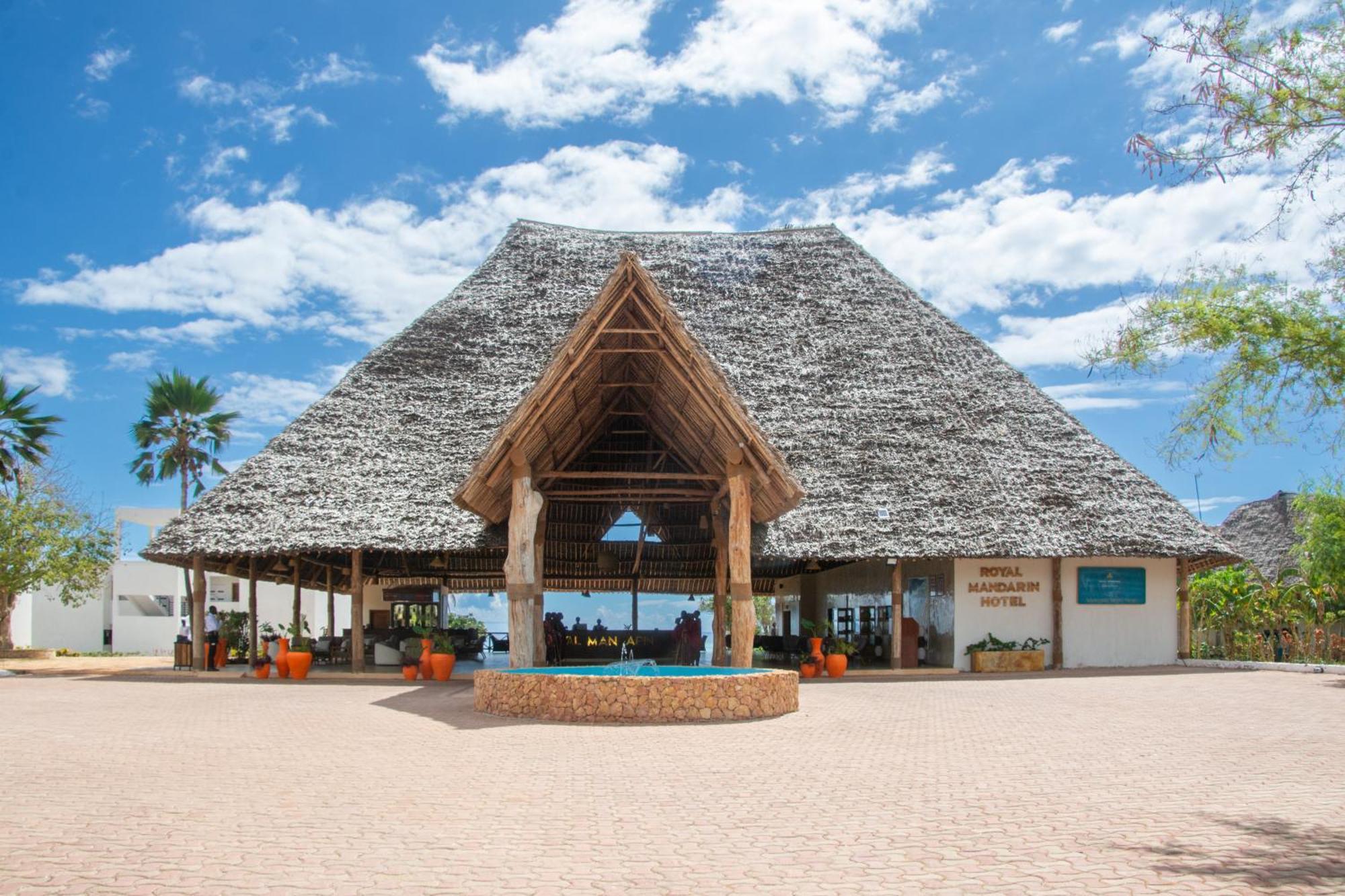 Royal Mandarin Hotel & Resort Пвани-Мчангани Экстерьер фото