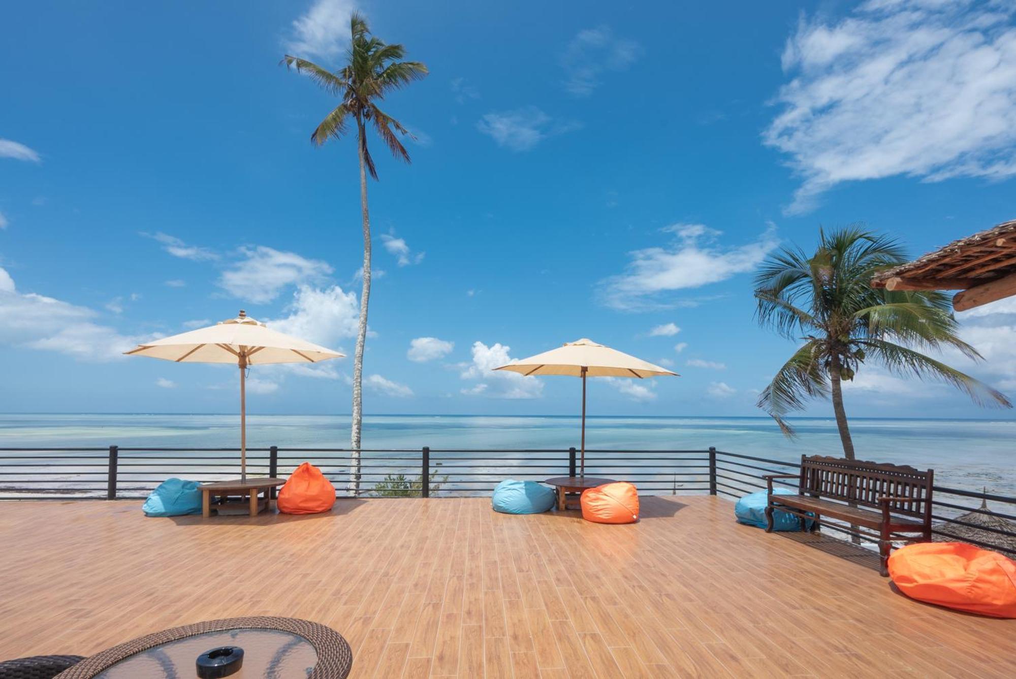 Royal Mandarin Hotel & Resort Пвани-Мчангани Экстерьер фото