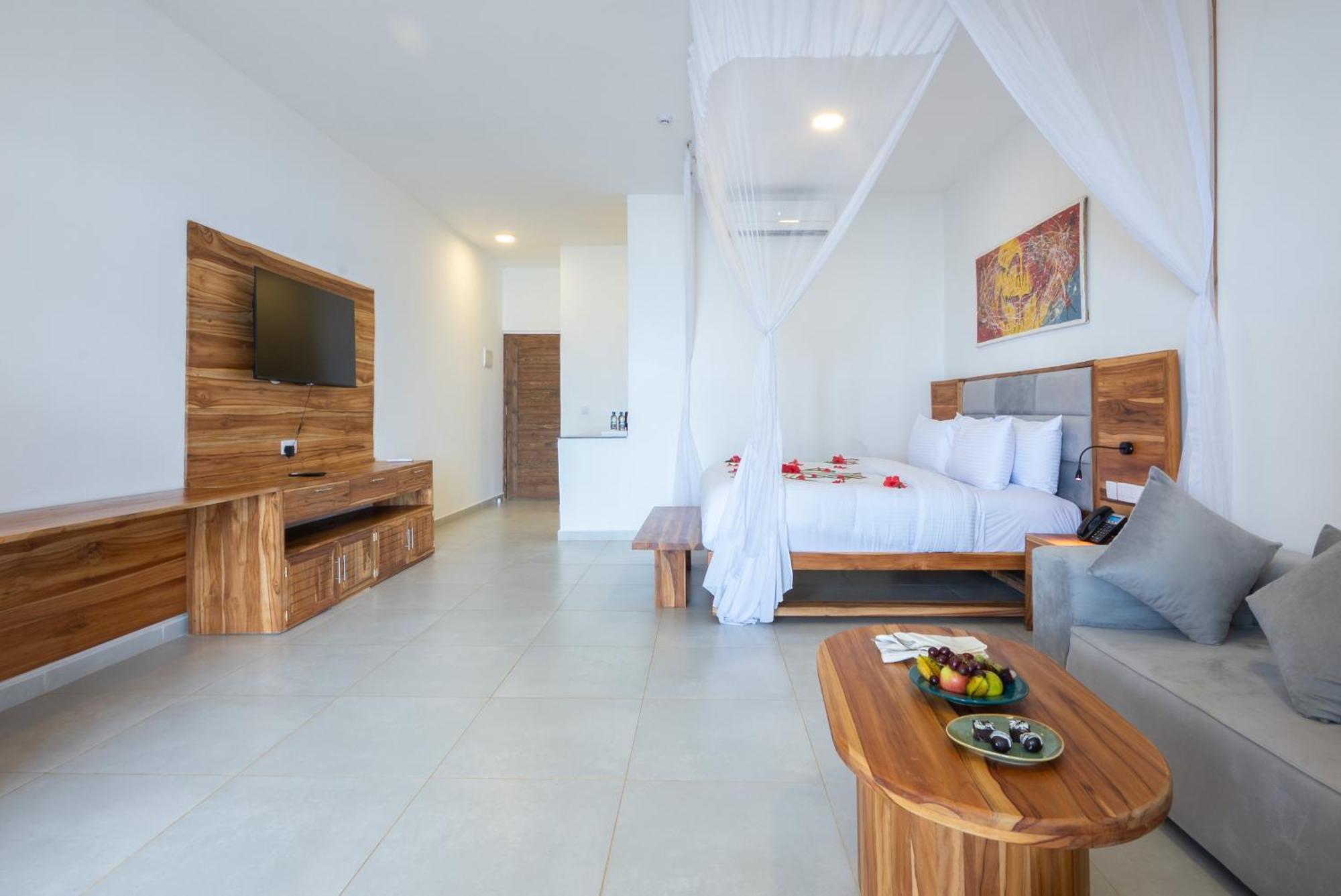 Royal Mandarin Hotel & Resort Пвани-Мчангани Экстерьер фото