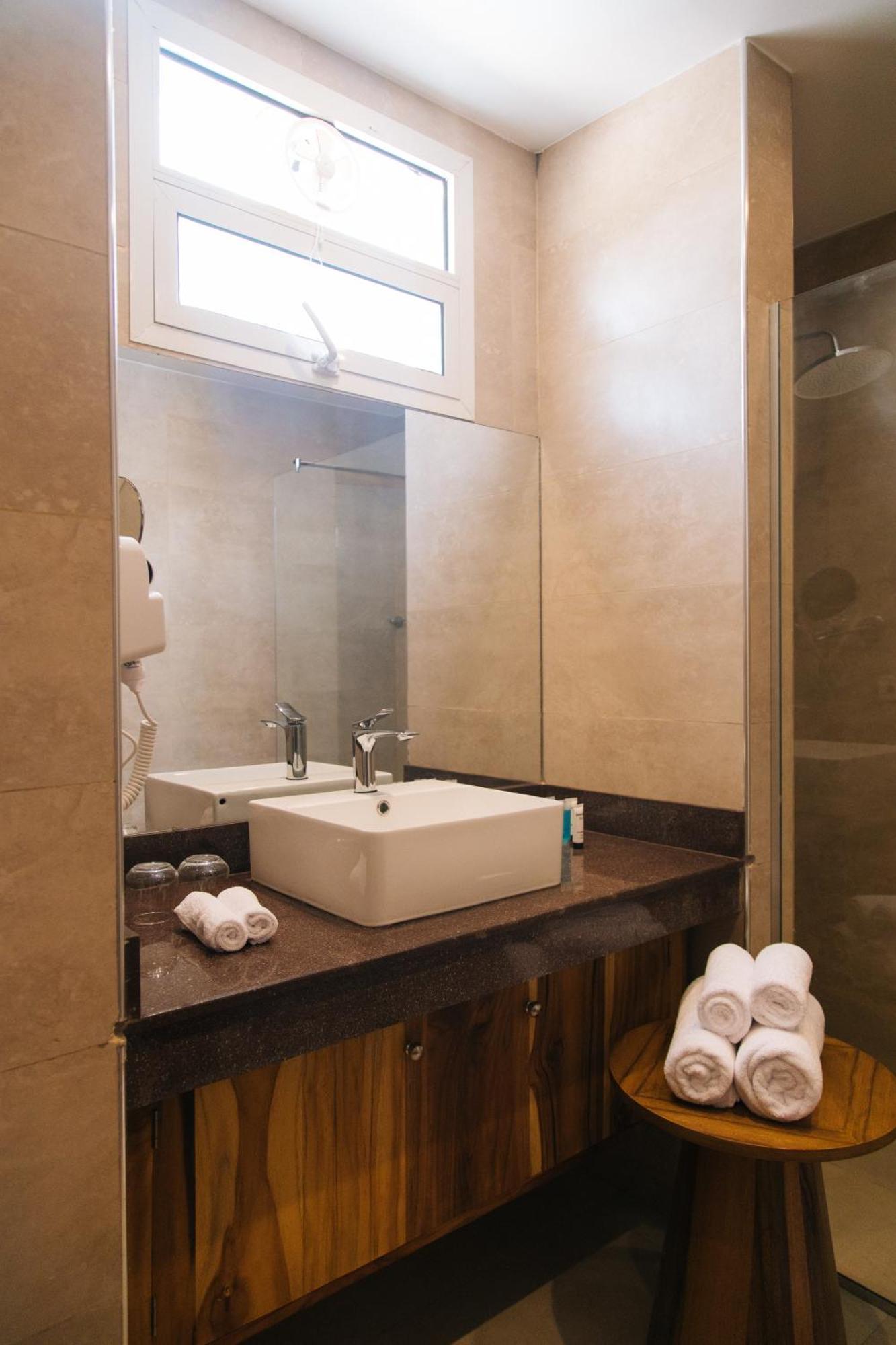 Royal Mandarin Hotel & Resort Пвани-Мчангани Экстерьер фото